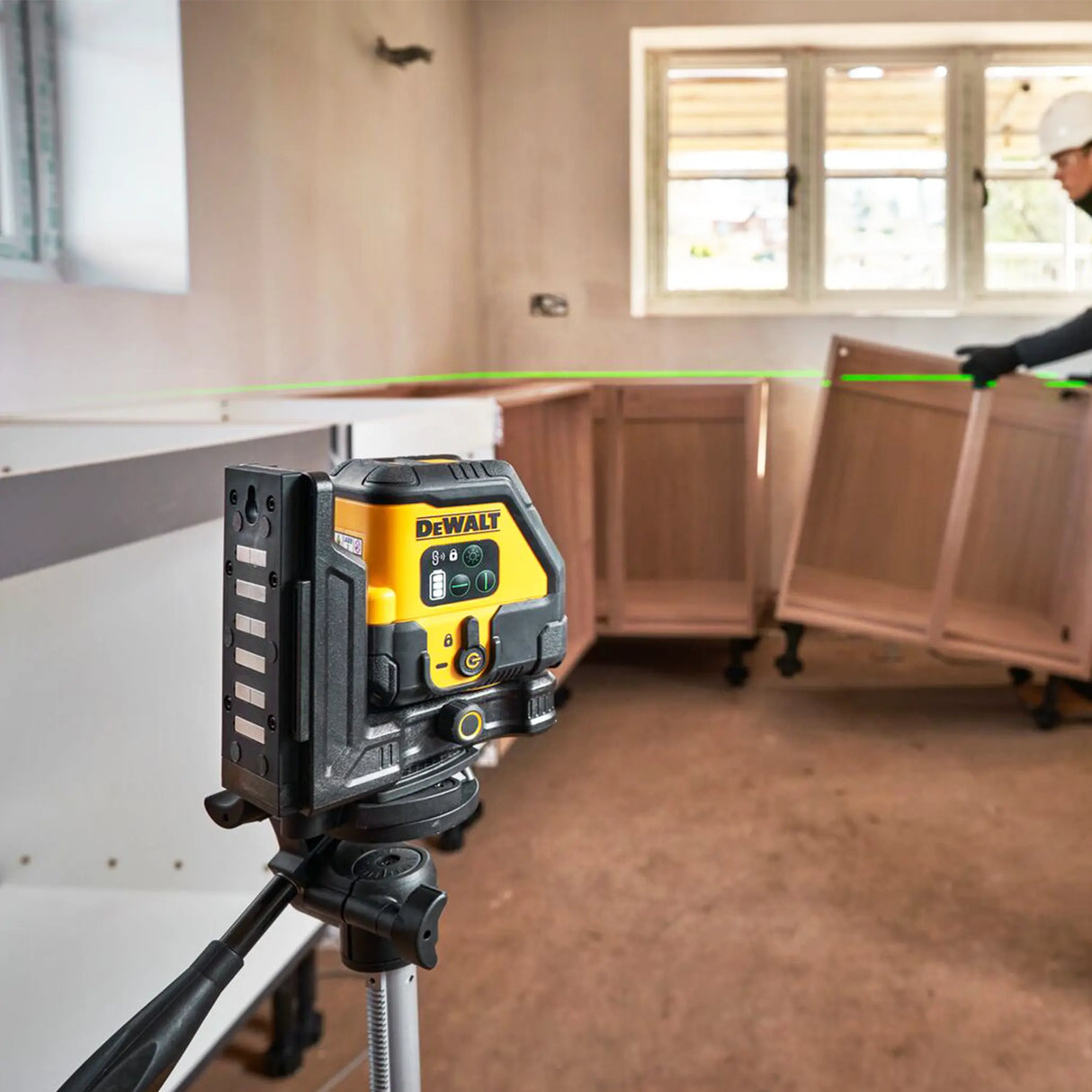 Tracciatore laser a croce verde Dewalt DCLE14201GB-XJ