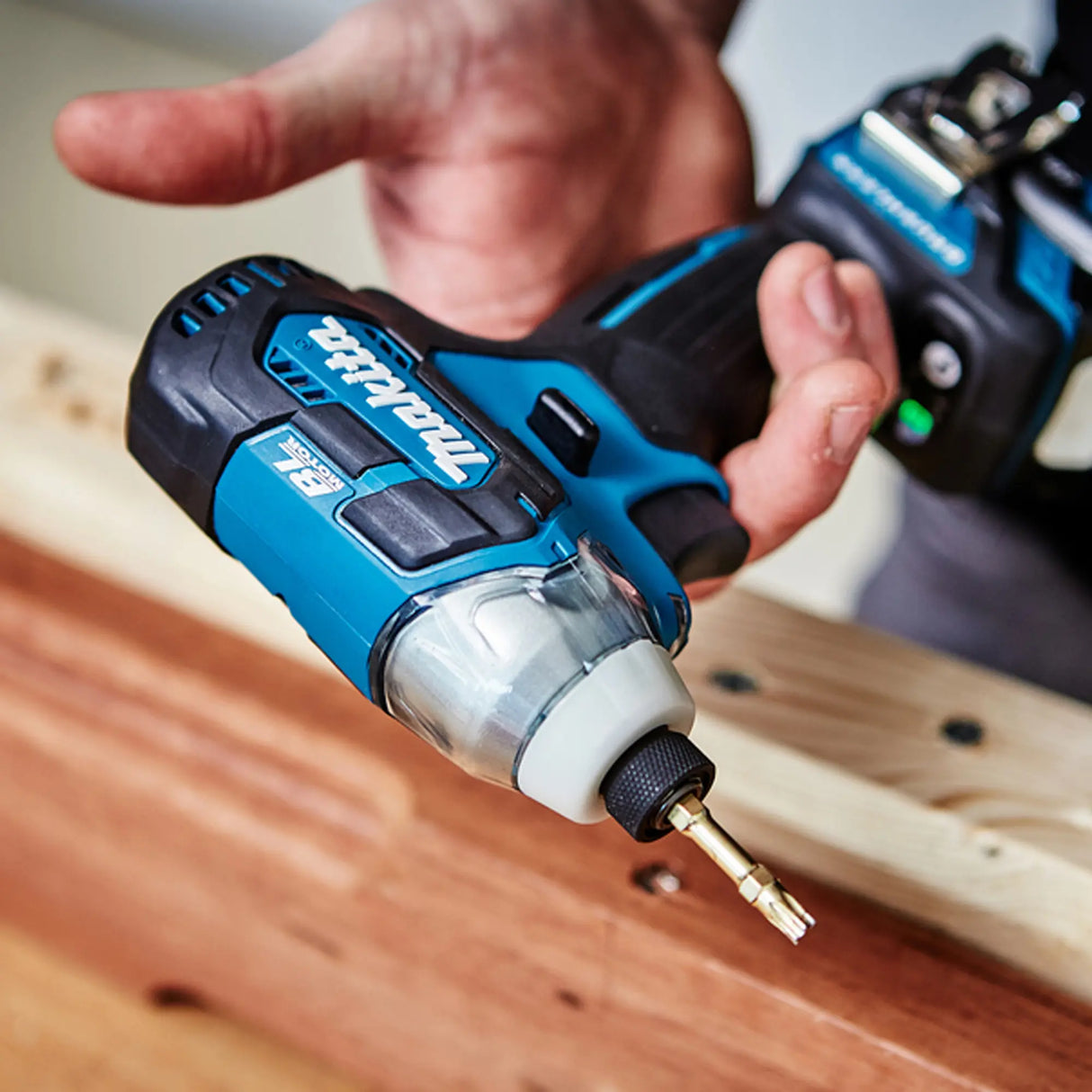 Avvitatore ad impulsi Makita TD111DZJ 12V