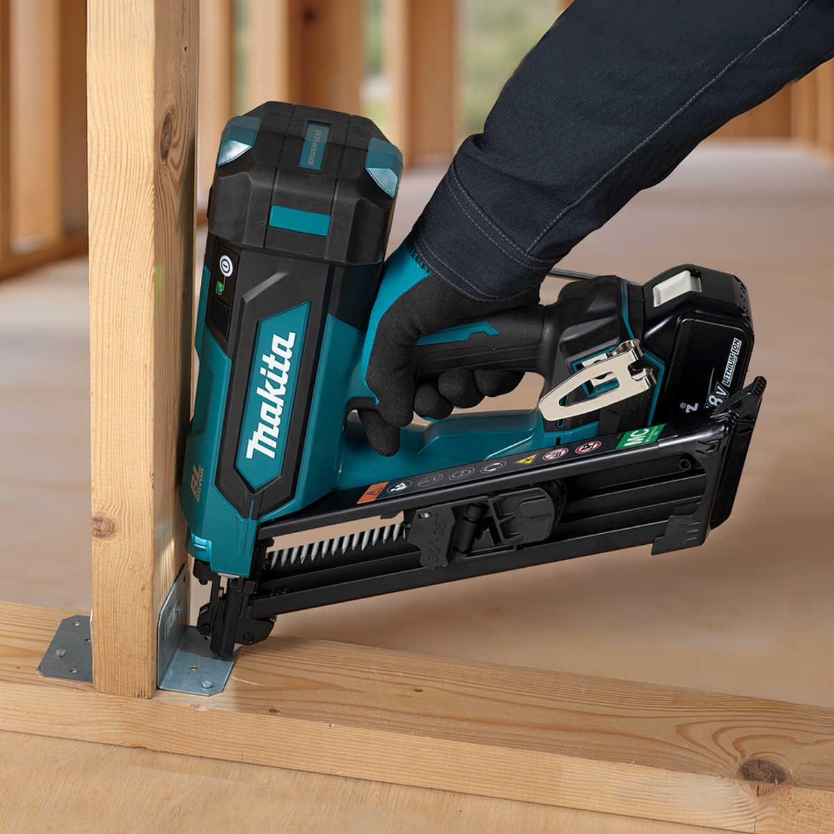 DBN640ZK - Chiodatrice per Connettori Metallici Makita DBN640ZK 18V - Immagine 19