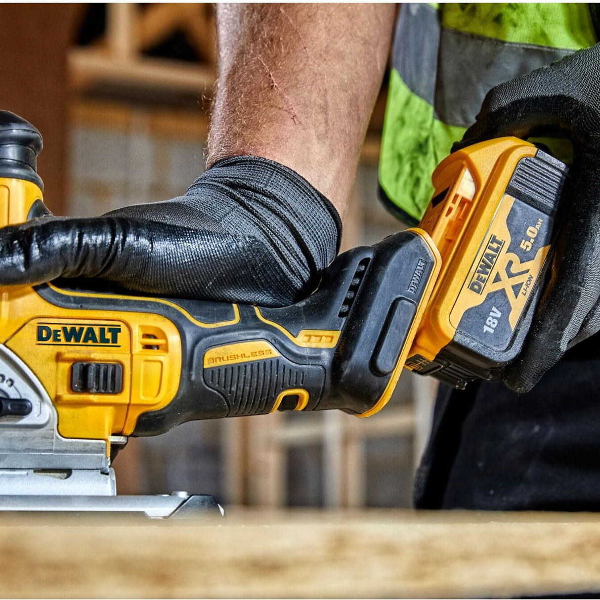 Seghetto Alternativo Dewalt DCS335P2-QW 18V 5Ah