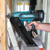 Chiodatrice pneumatica Makita DBN900ZK 18V