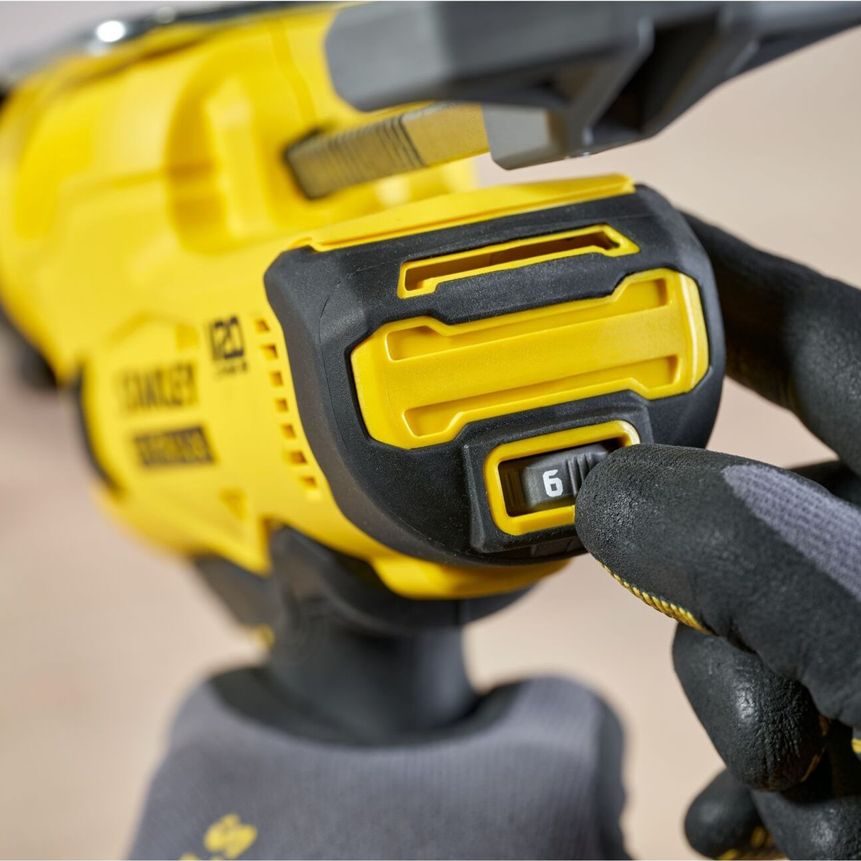 SFMCE600B-XJ - Silikonpistole Stanley FatMax SFMCE600B-XJ 18V - Bild 8